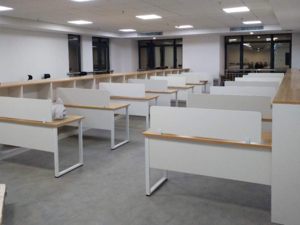 学生课桌椅
