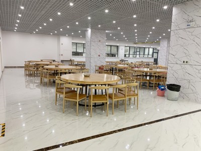 酒店餐桌