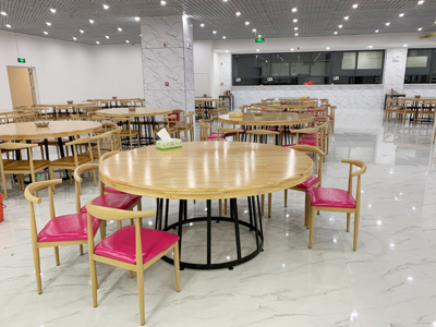 酒店餐桌